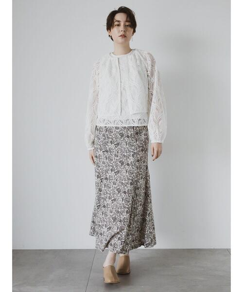 Te chichi CLASSIC（テチチクラシック）の「【DEVEAUX】ボタニカルプリントスカート（セットアップ可）《2025summer catalog item》（スカート・レディース・ベージュ・F）」の3枚目の写真