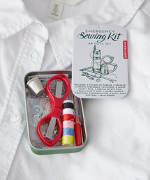 BIRTHDAY BAR(o[XfCo[)́yKikkerlandzEMERGENCY SEWING KIT(̑G)