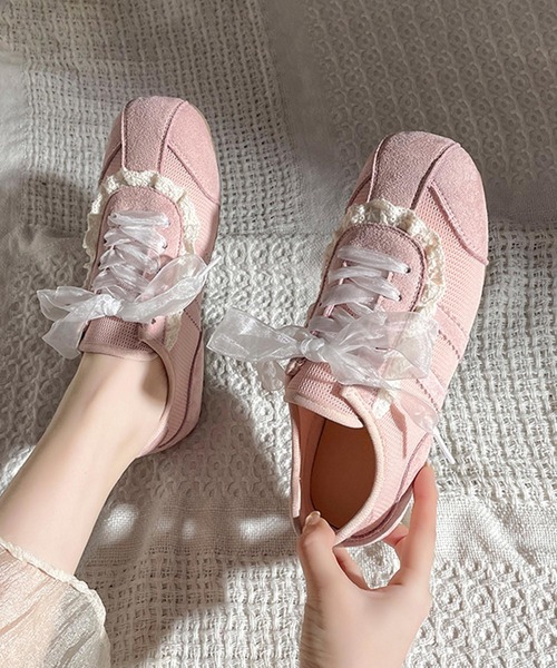 shoes365(シューズスリーシックスファイヴ)の「レースリボンスニーカー(スニーカー・レディース・ピンク/オフホワイト/シルバー/イエロー・23.5cm/24.5cm/23.0cm/24.0cm/25.0cm/22.5cm)」の11枚目の写真