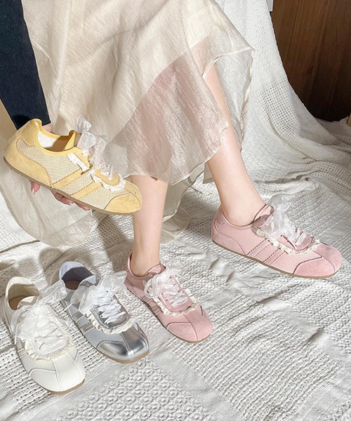 shoes365(シューズスリーシックスファイヴ)の「レースリボンスニーカー(スニーカー・レディース・ピンク/オフホワイト/シルバー/イエロー・23.5cm/24.5cm/23.0cm/24.0cm/25.0cm/22.5cm)」の6枚目の写真