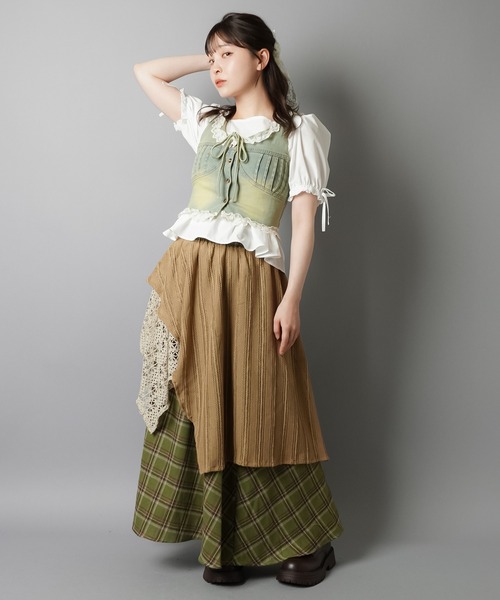 SPINNS(スピンズ)の「ショート丈デニムベスト/レース/NEO森ガール(ベスト・レディース・その他/ブラウン・ONESIZE)」の13枚目の写真