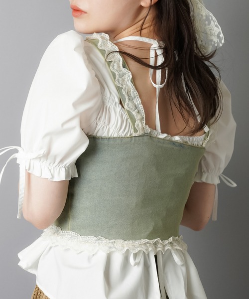 SPINNS(スピンズ)の「ショート丈デニムベスト/レース/NEO森ガール(ベスト・レディース・その他/ブラウン・ONESIZE)」の5枚目の写真