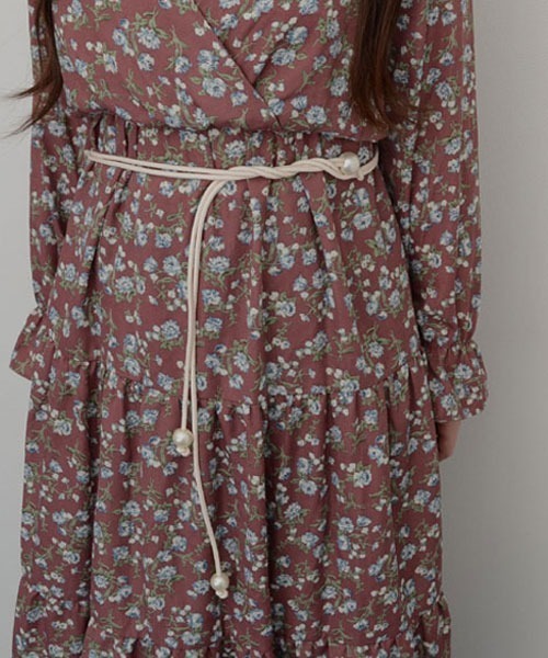 VIBGYOR Women（ヴィブジョー　ウィメン）の「【resonance】パール付き シンプルデザイン ウエストマーク 細合皮ベルト【マルチウェイ】（ベルト・レディース・ダークブラウン/ブラウン/ブラック/アイボリー・FREE）」の2枚目の写真