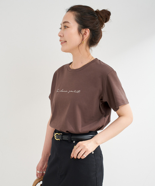 B.C STOCK(ベーセーストック)の「ウォッシャブル / スムースワンポイントロゴTEE(Tシャツ/カットソー・レディース・ホワイト/ブラウン/ブラック系その他・FREE)」の16枚目の写真