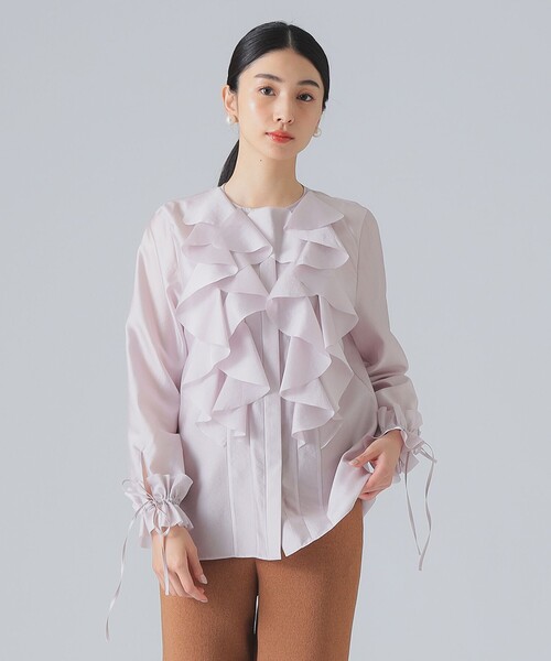 EFFE BEAMS(エッフェビームス)の「フリル オーガンジー ブラウス(シャツ/ブラウス・レディース・ネイビー/ピンク/オフホワイト・38/36)」の8枚目の写真