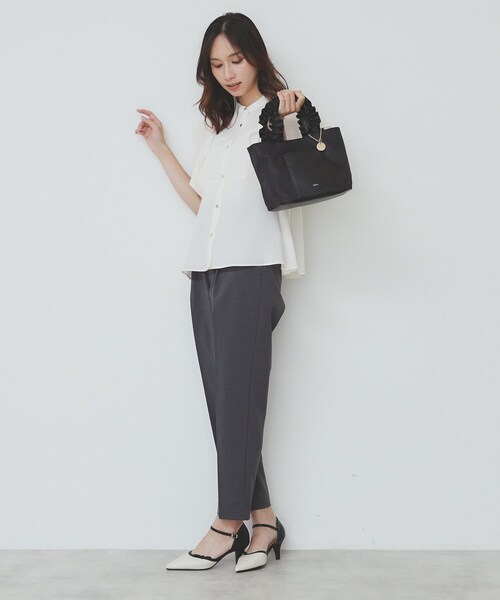 index（インデックス）の「【2WAY】持ち手フリルトートバッグ（トートバッグ・レディース・ブラック系/ベージュ系4/ブラック・00）」の8枚目の写真