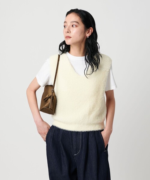 BEAUTY & YOUTH ベージュ Vネック ニットベスト ベージュ Vネック ニットベスト - メルカリ