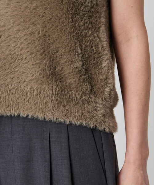 BEAUTY&YOUTH UNITED ARROWS（ビューティーアンドユースユナイテッドアローズ）の「シャギーVネック ニットベスト（ベスト・レディース・ベージュ/オフホワイト/ブラック・FREE）」の20枚目の写真