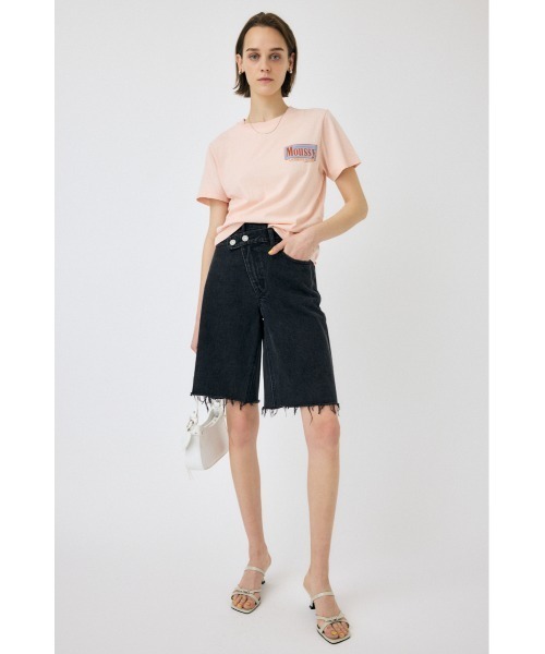 MOUSSY(マウジー)の「CROSS WAIST ハーフパンツ(デニムパンツ・レディース・ライトブルー/ブラック・0/1/2)」の6枚目の写真