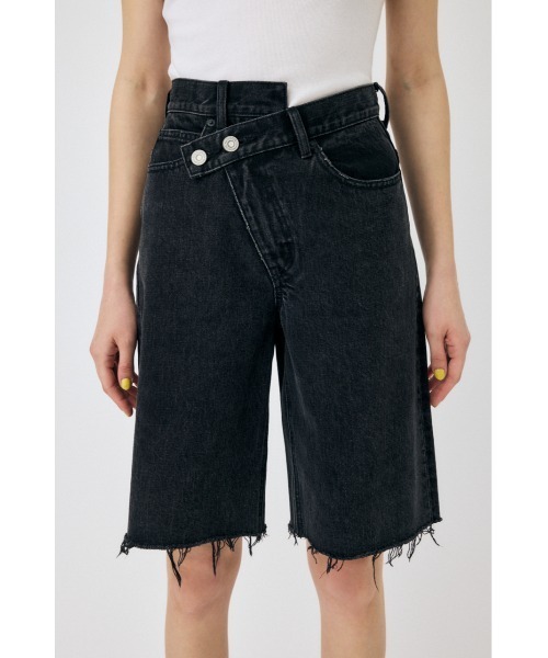 MOUSSY(マウジー)の「CROSS WAIST ハーフパンツ(デニムパンツ・レディース・ライトブルー/ブラック・0/1/2)」の9枚目の写真