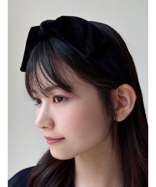 RESEXXY（リゼクシー）の「ベロアリボンカチューシャ（カチューシャ・レディース・ブラック/ブラウン・FREE）」の2枚目の写真