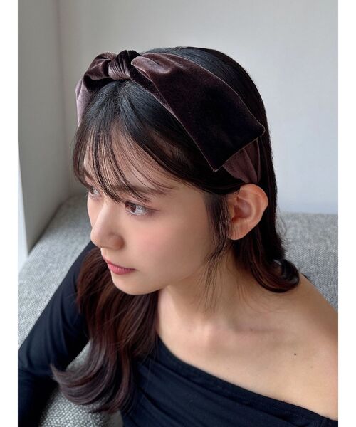 RESEXXY（リゼクシー）の「ベロアリボンカチューシャ（カチューシャ・レディース・ブラック/ブラウン・FREE）」の3枚目の写真