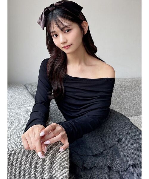 RESEXXY（リゼクシー）の「ベロアリボンカチューシャ（カチューシャ・レディース・ブラック/ブラウン・FREE）」の4枚目の写真