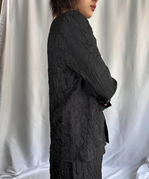 G.V.G.V.(ジーヴィージーヴィー)の「WRINKLE SATIN SHIRT(シャツ/ブラウス・レディース・ブラック/セージグリーン・ONE SIZE)」の3枚目の写真