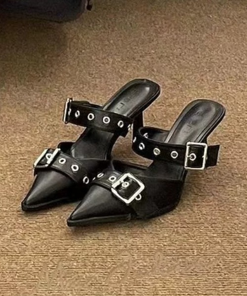 ampm（エーエムピーエム）の「バックルストラップポインテッドミュールパンプス（パンプス・レディース・ホワイト/ブラック・35/36/37/38/39/40）」の15枚目の写真