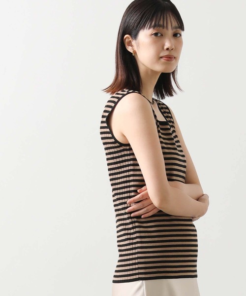 Gready Brilliant（グレディブリリアン）の「スクエアＶ２ＷＡＹタンク（タンクトップ・レディース・ブラウン/ブラック×ベージュ/オフホワイト/モカ/ブラック×ホワイト・FREE）」の20枚目の写真