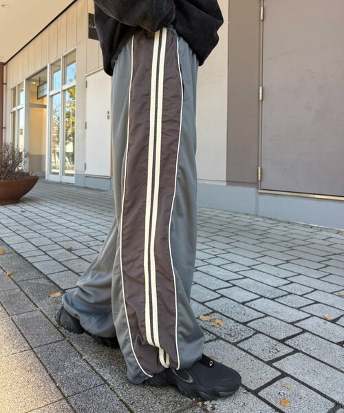 etsinta（エシンタ）の「etsintaリメイクドロストワイドジャージパンツ（その他パンツ・レディース・ブラック/グレー/レッド・ONE SIZE）」の17枚目の写真