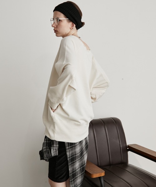 ボートネック裏毛オーバーサイズプルオーバー（スウェット）｜Auntie