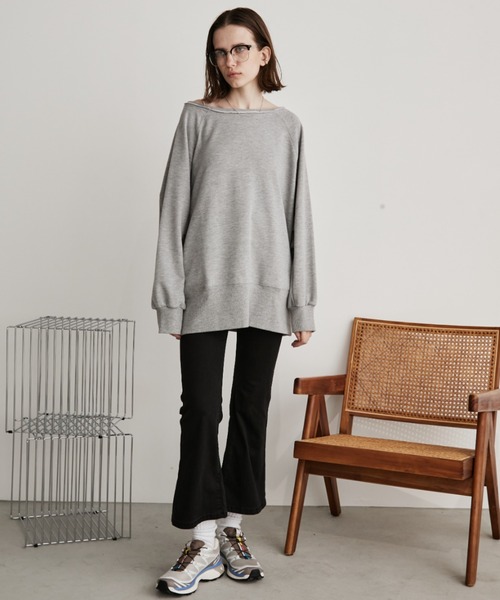 ボートネック裏毛オーバーサイズプルオーバー（スウェット）｜Auntie