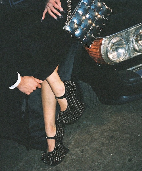 Jeffrey Campbell(ジェフリーキャンベル)の「デザインヒール メリージェーンパンプス(パンプス・レディース・ブラック・37/38)」の2枚目の写真