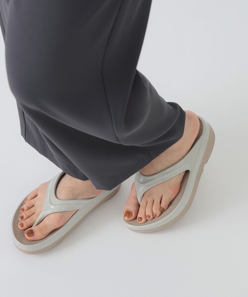 リカバリーサンダル】OOFOS / OOmega Luxe（23～25cm）（サンダル