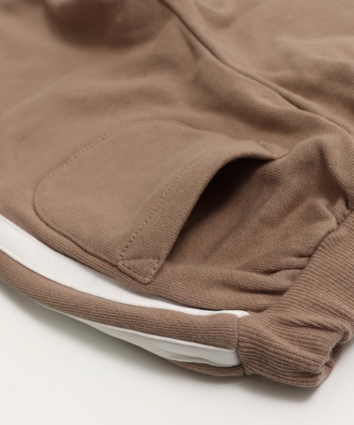 chil2(チルツー)の「綿100% 裏毛 脇ラインスウェットパンツ(スウェットパンツ・キッズ・チャコールグレー/ブラック/ネイビー/ベージュ/グレー・90cm/110cm/100cm/120cm/130cm/140cm/150cm)」の10枚目の写真