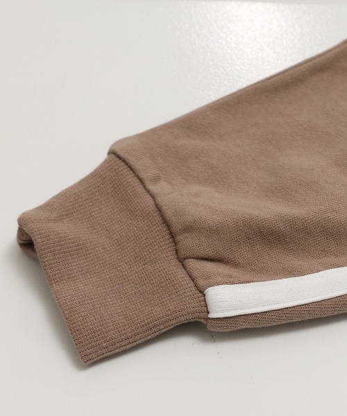 chil2(チルツー)の「綿100% 裏毛 脇ラインスウェットパンツ(スウェットパンツ・キッズ・チャコールグレー/ブラック/ネイビー/ベージュ/グレー・90cm/110cm/100cm/120cm/130cm/140cm/150cm)」の12枚目の写真