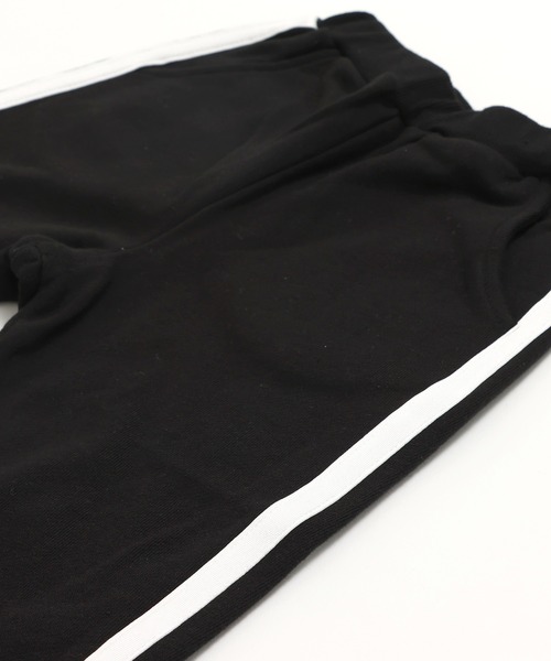 chil2(チルツー)の「綿100% 裏毛 脇ラインスウェットパンツ(スウェットパンツ・キッズ・チャコールグレー/ブラック/ネイビー/ベージュ/グレー・90cm/110cm/100cm/120cm/130cm/140cm/150cm)」の18枚目の写真
