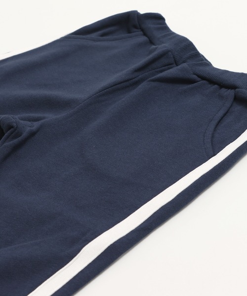 chil2(チルツー)の「綿100% 裏毛 脇ラインスウェットパンツ(スウェットパンツ・キッズ・チャコールグレー/ブラック/ネイビー/ベージュ/グレー・90cm/110cm/100cm/120cm/130cm/140cm/150cm)」の21枚目の写真