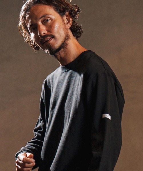 wjk reluxe(ダブルジェーケーリラックス)の「mlt5340-box silhouette long sleeve cut sew ロングスリーブカットソー(WR25W-25)(Tシャツ/カットソー・メンズ・ホワイト/ブラック/グレイッシュベージュ・XL/L/M)」の1枚目の写真