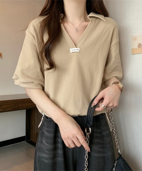 Miniministore(ミニミニストア)の「Vネックポロ襟カットソー レディース夏服(Tシャツ/カットソー・レディース・ベージュ/ブラック/ホワイト・FREE)」の3枚目の写真