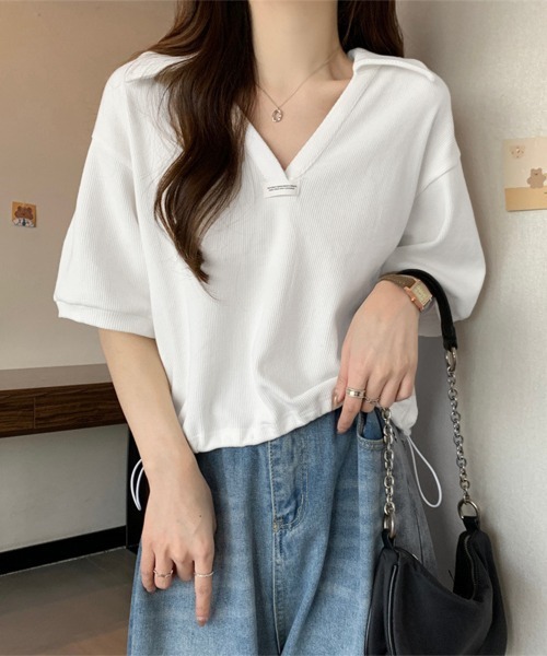 Miniministore(ミニミニストア)の「Vネックポロ襟カットソー レディース夏服(Tシャツ/カットソー・レディース・ベージュ/ブラック/ホワイト・FREE)」の4枚目の写真
