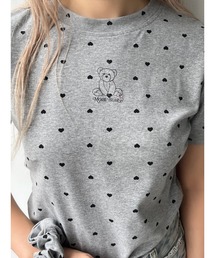 MORE self LOVE（モアセルフラブ）の「【MORE BEAR】シュシュSETハートTEE（Tシャツ/カットソー）」