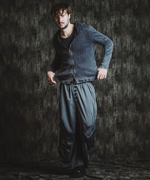 NO ID.(ノーアイディ)の「mpa3936- フライスハイネックZIPパーカ(857006-312T)(パーカー・メンズ・ホワイト/ブラック/グレー・1/2)」の8枚目の写真