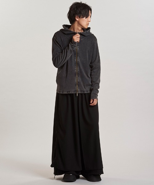 NO ID.(ノーアイディ)の「mpa3936- フライスハイネックZIPパーカ(857006-312T)(パーカー・メンズ・ホワイト/ブラック/グレー・1/2)」の18枚目の写真