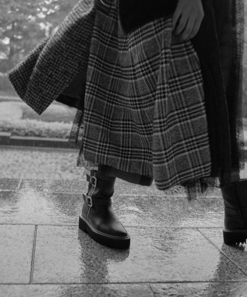 Osmanthus プロフ必読　新品ブーツ2点まとめ セール】ダブルベルトボリュームソールブーツ（ブーツ