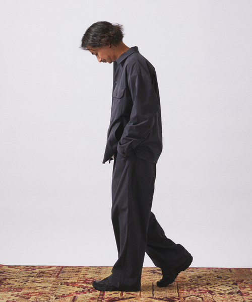 JOURNAL STANDARD relume（ジャーナルスタンダード　レリューム）の「TECH ”SOLOTEX(R)” コーデュロイ ウォッシャブル CPOシャツジャケット（シャツ/ブラウス・メンズ・ブラウン/ナチュラル/チャコールグレー/カーキ/ブラック・LARGE/MEDIUM/SMALL）」の7枚目の写真