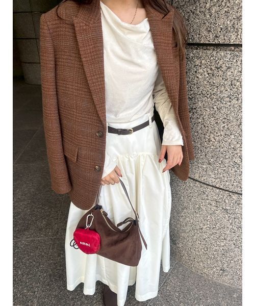 emmi（エミ）の「ベルトセットボリュームスカート（スカート・レディース・アイボリー/ブラック/ベージュ・0/1）」の15枚目の写真