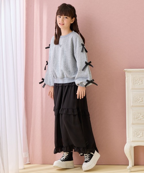 Amourire girl（アムリールガール）の「ふくれジャガード 袖リボンプルオーバー（スウェット・キッズ・グレー/ネイビー・160cm/150cm/140cm/130cm）」の19枚目の写真