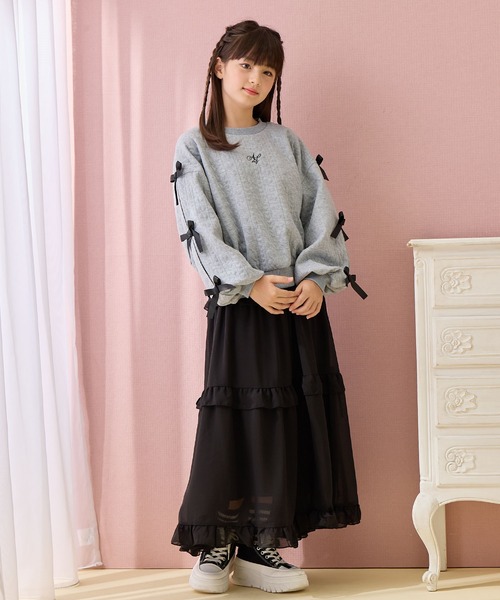 Amourire girl（アムリールガール）の「ふくれジャガード 袖リボンプルオーバー（スウェット・キッズ・グレー/ネイビー・160cm/150cm/140cm/130cm）」の17枚目の写真