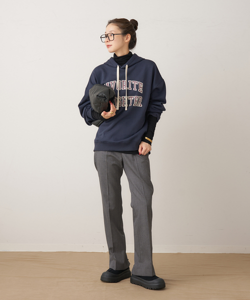 plage(プラージュ)の「Straight Slit パンツ(スラックス・レディース・チャコールグレー/ブラック・34/36/38/40)」の6枚目の写真