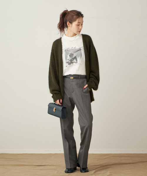 plage(プラージュ)の「Straight Slit パンツ(スラックス・レディース・チャコールグレー/ブラック・34/36/38/40)」の9枚目の写真