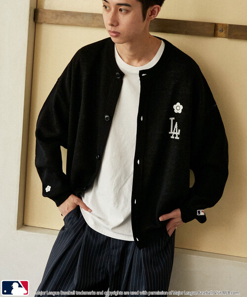 MLB（メジャーリーグベースボール）の「MLB × MARY QUANT/エムエルビー × マリークワント MLB×MARY QUANT CREWNECK KNIT CARDIGAN/刺繍ロゴクルーネックニットカーディガン(限定展開)（カーディガン/ボレロ・メンズ・ブラウン/ネイビー/ブラック・LARGE/SMALL/MEDIUM）」の15枚目の写真