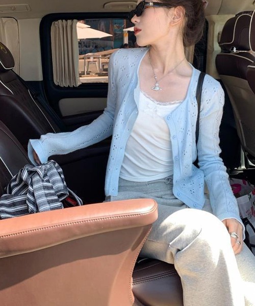 MEMECLE（メメクル）の「【MEMECLE/メメクル】クルーネックカラーカーディガン（カーディガン/ボレロ・レディース・レッド/ネイビー/ライトブルー/アイボリー・FREE）」の5枚目の写真