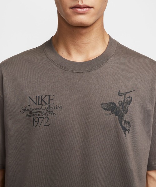 NIKE（ナイキ）の「NIKE AS U NSW TEE M90 OC WINGS VICT / ナイキ NSW M90 OC ウィングス VICT S/S Tシャツ 【SP】（Tシャツ/カットソー・メンズ・ブラウン/ホワイト・S/M/L/XL/XXL）」の5枚目の写真