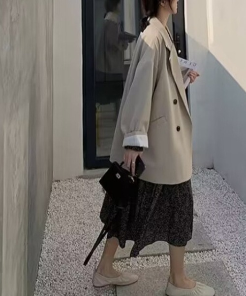 cammie（キャミー）の「ロールアップスリーブオーバーサイズダブルジャケット（テーラードジャケット・レディース・アイボリー/ブラック・M/L）」の11枚目の写真
