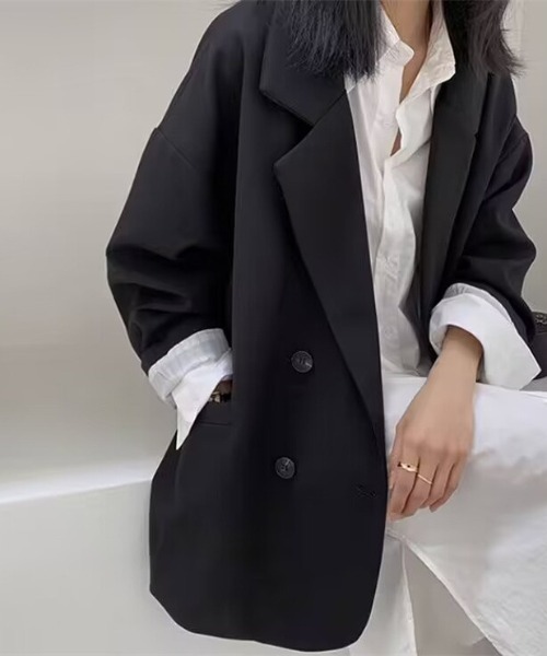 cammie（キャミー）の「ロールアップスリーブオーバーサイズダブルジャケット（テーラードジャケット・レディース・アイボリー/ブラック・M/L）」の3枚目の写真