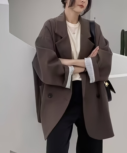 cammie（キャミー）の「ロールアップスリーブオーバーサイズダブルジャケット（テーラードジャケット・レディース・アイボリー/ブラック・M/L）」の4枚目の写真