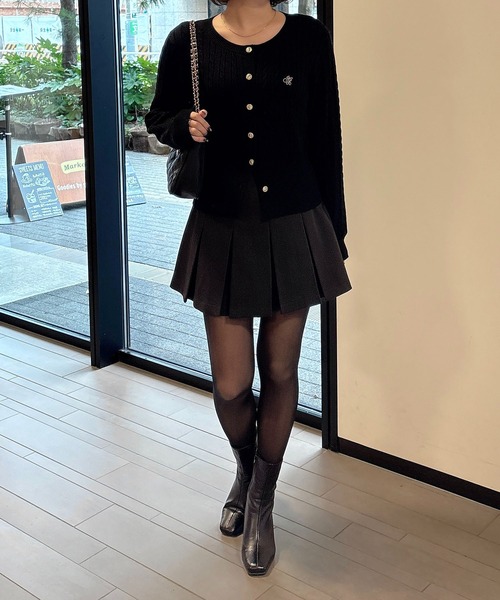 SOELA(ソエラ)の「胸刺繍金ボタンケーブルニットカーディガン/A(カーディガン/ボレロ・レディース・ライトグレー/ネイビー/ブラック/チャコールグレー・M)」の22枚目の写真
