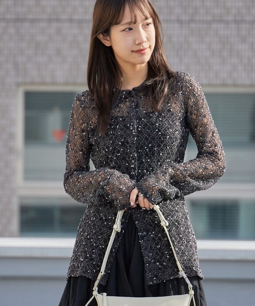 AO2(アオズ)の「ネップメッシュスリムシルエットシャツカーディガン(カーディガン/ボレロ・レディース・ホワイト/ブラウン/ブラック・FREE)」の2枚目の写真